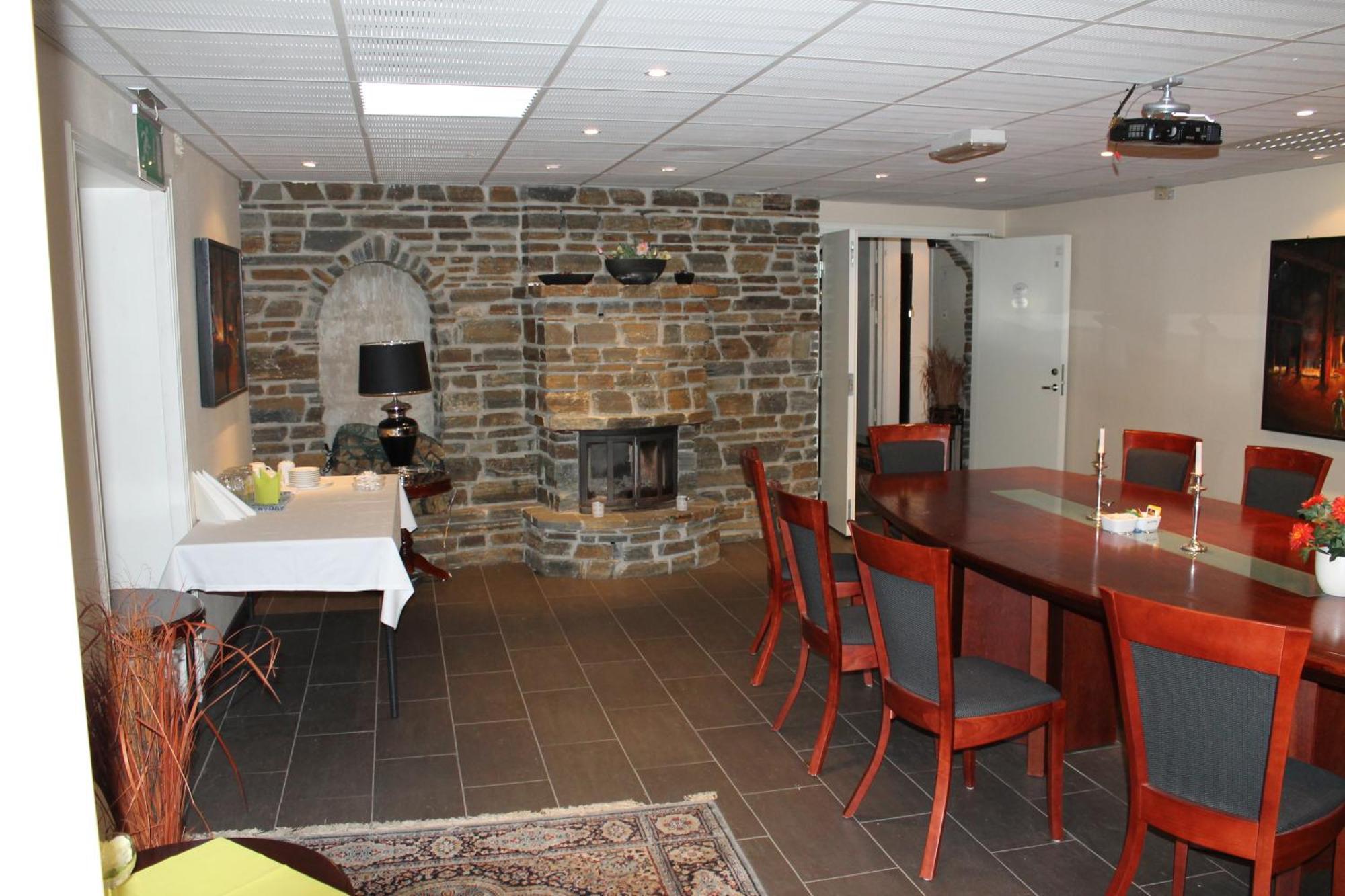 Klover Hotel Sauda Екстер'єр фото