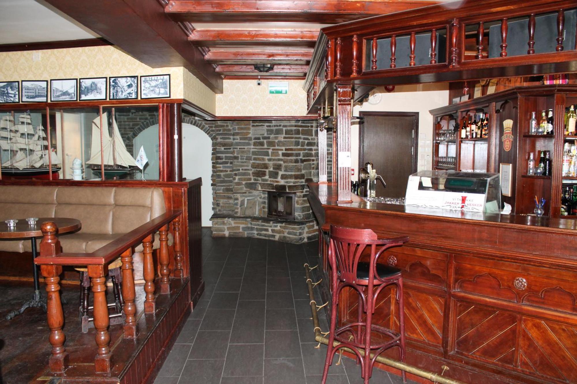 Klover Hotel Sauda Екстер'єр фото