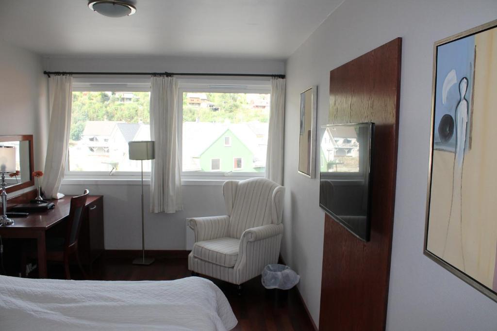 Klover Hotel Sauda Екстер'єр фото